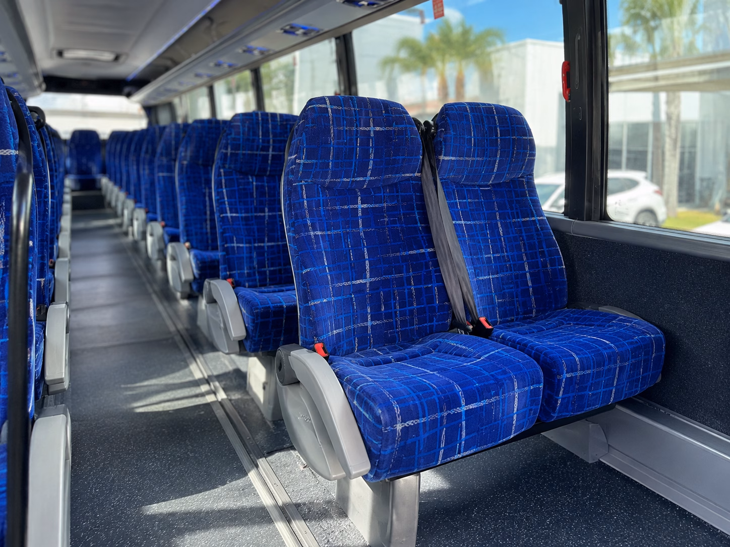 shuttle buses between topeka hotels and your wedding venue
