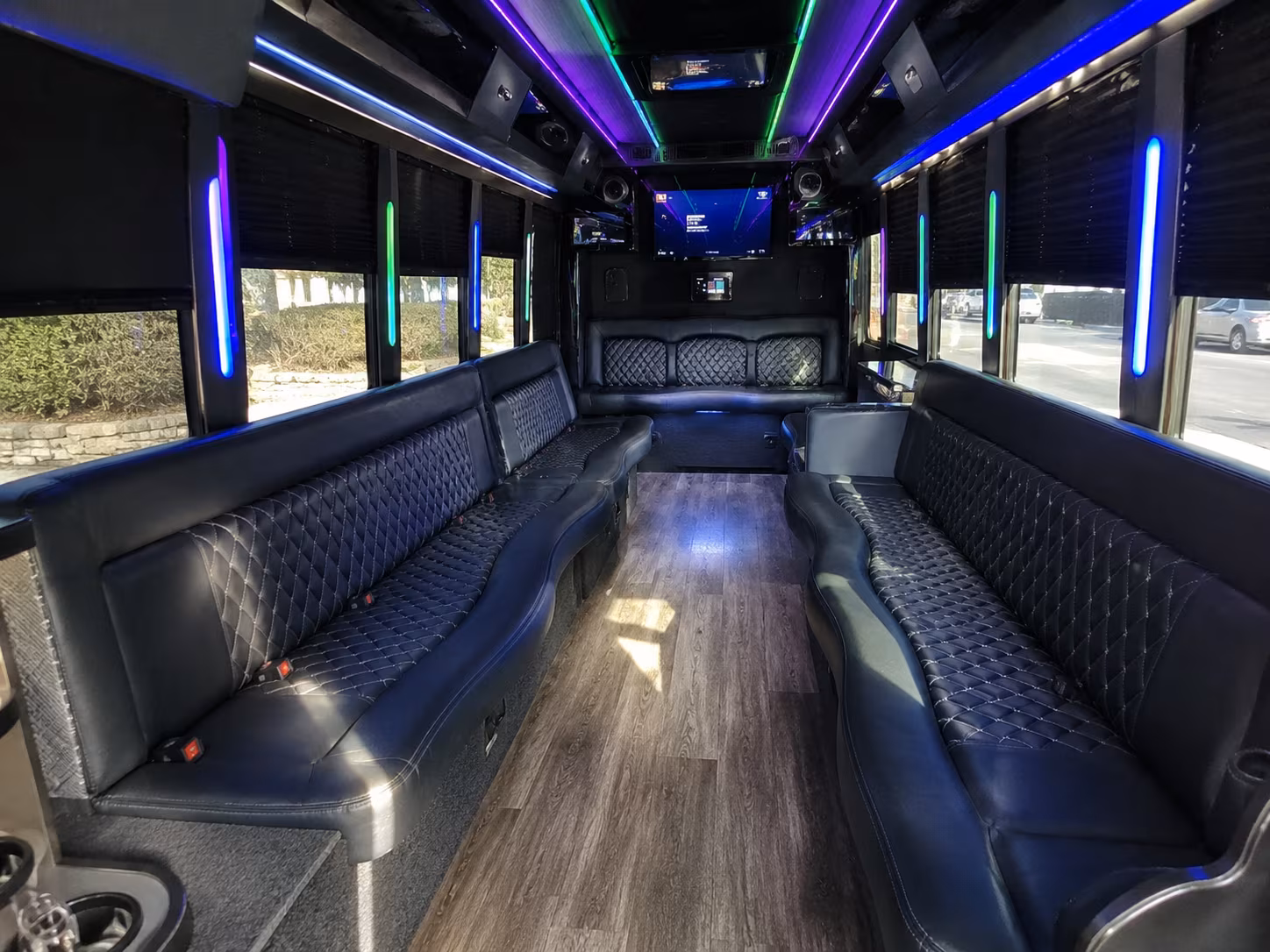 topeka 15 passenger party bus interior
