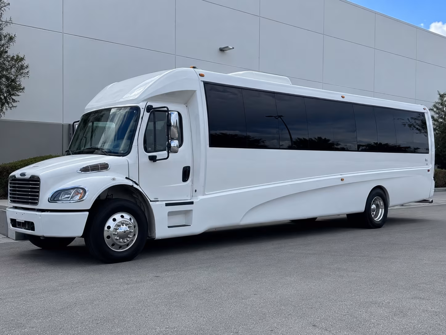 topeka night out party bus rental